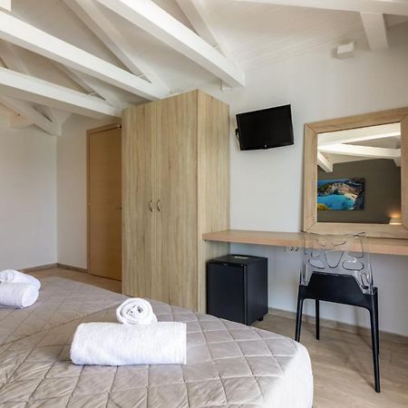 White Olive Premium Cameo Hotel Zakynthos Town Exterior photo